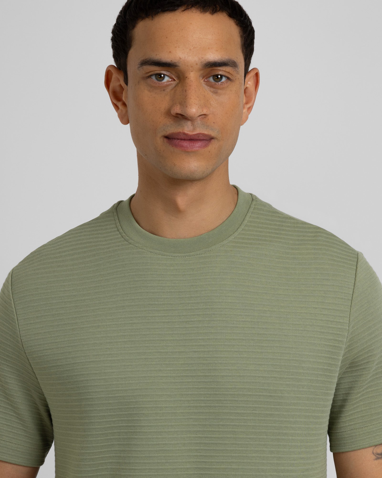 Windus - Horizontal Striped Rib Texture T-Shirt