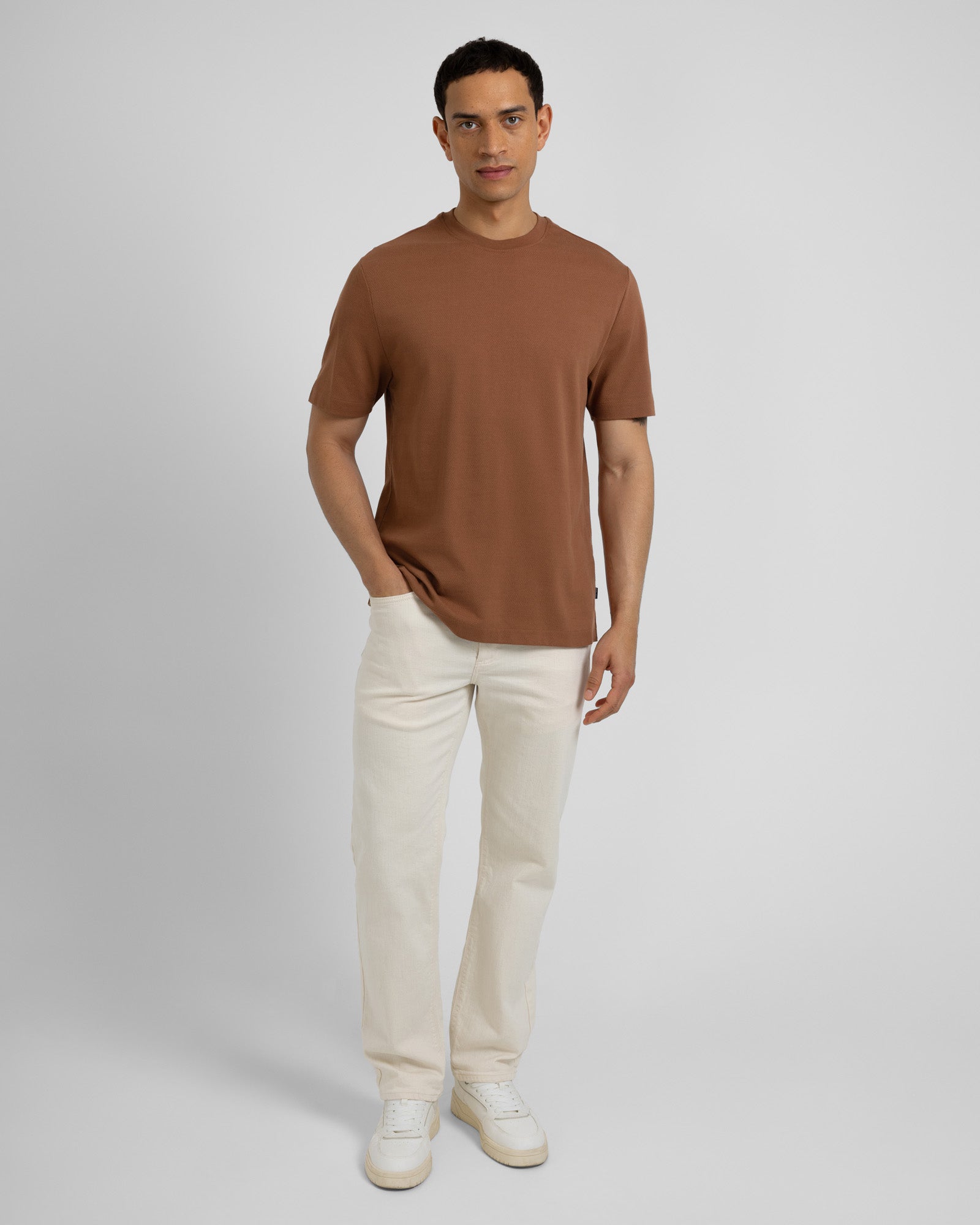 Hanbury - Herringbone Jacquard Texture T-Shirt