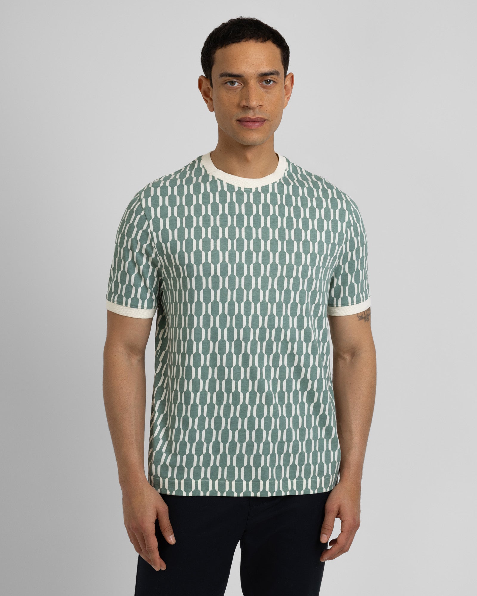 Thirza - Retro Geometric Printed T-Shirt