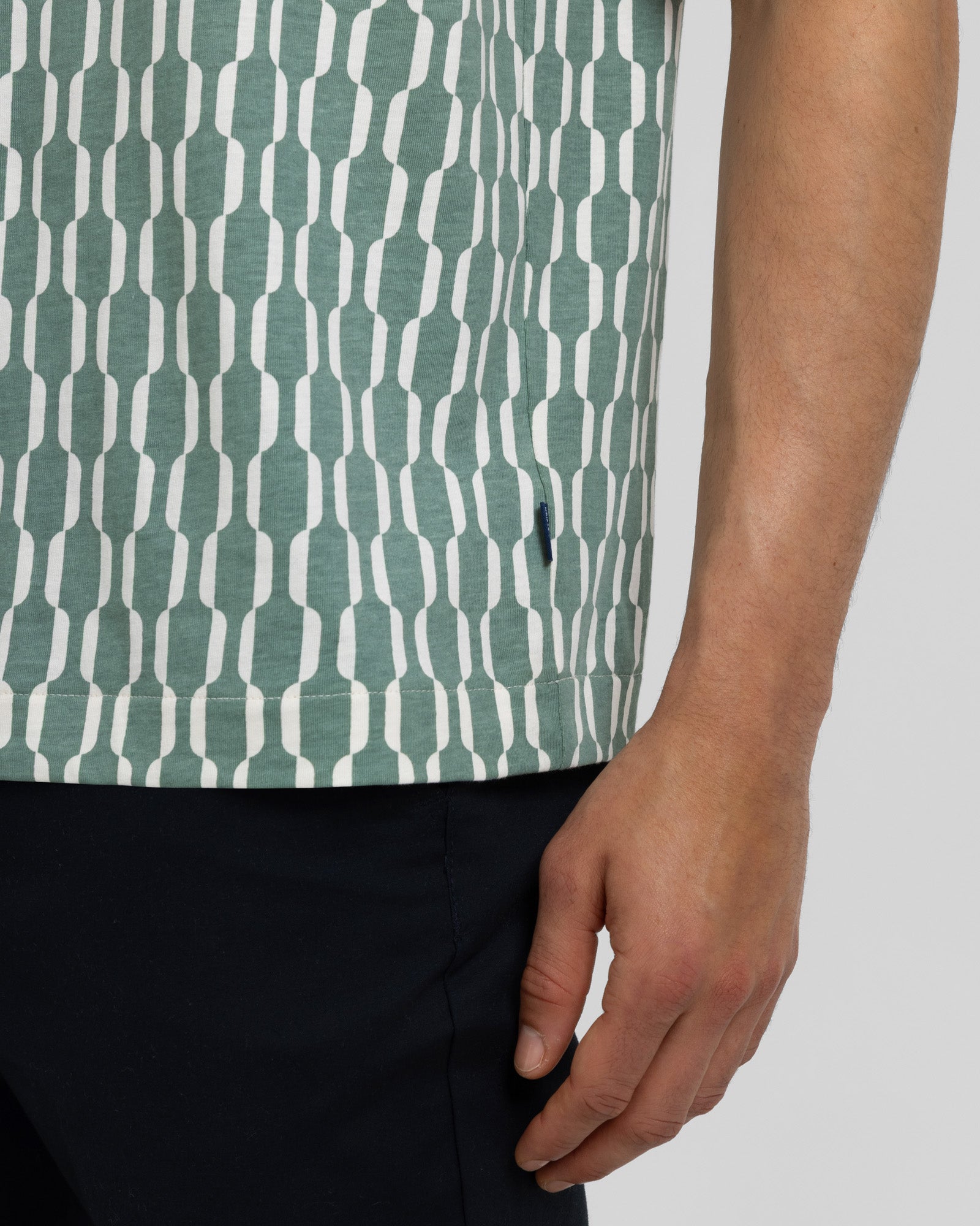 Thirza - Retro Geometric Printed T-Shirt