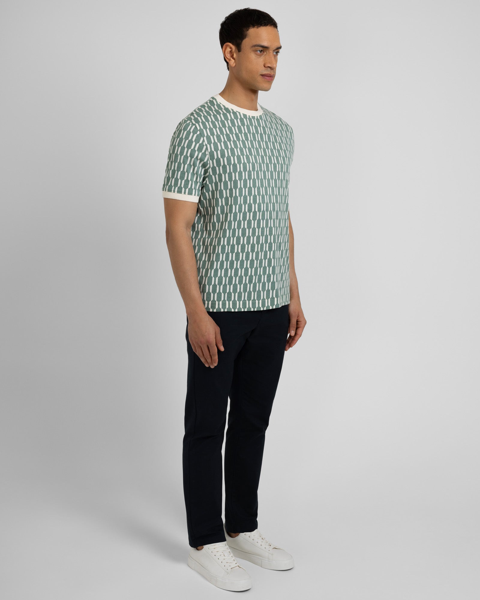 Thirza - Retro Geometric Printed T-Shirt