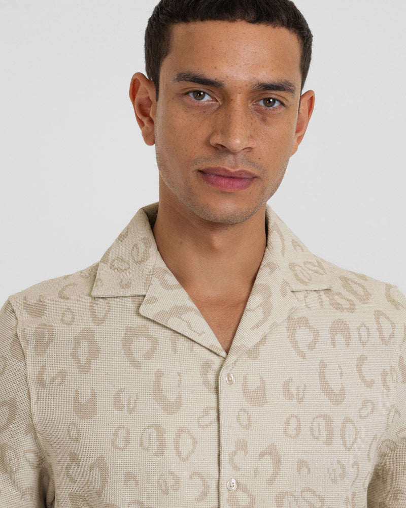 Northolt - Leopard Jacquard Short Sleeve Shirt