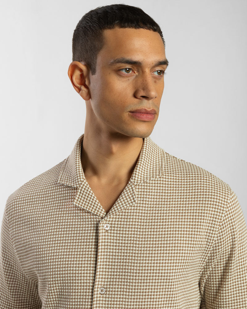 Dotted Jacquard Short Sleeve Shirt